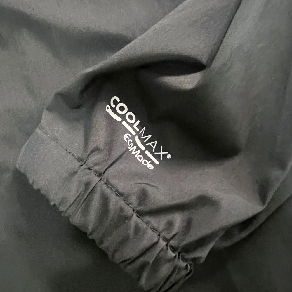 H&M Windbreaker Jacket Mens Medium Black CoolMax EcoMade Zip Up Regular Fit